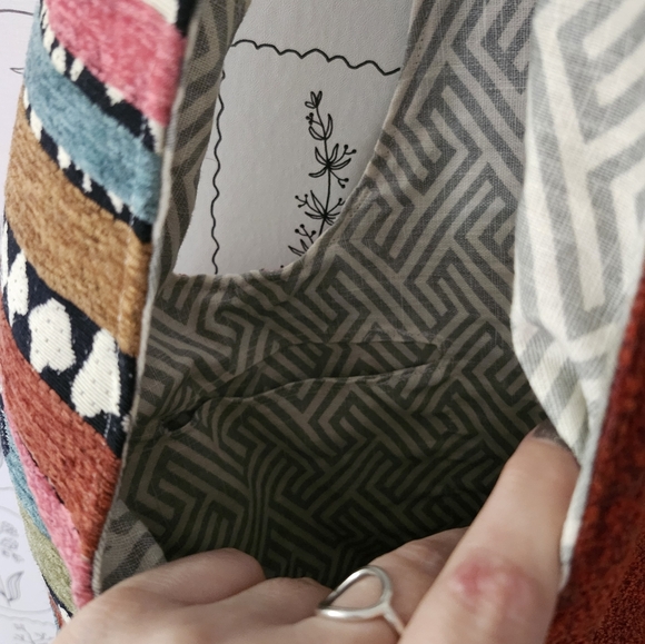 Purse - Picture 2 of 2